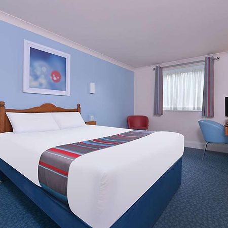 Travelodge Helensburgh Seafront Room photo